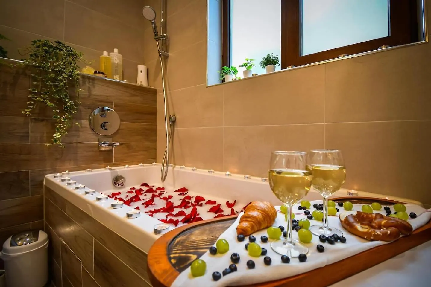 You Will This New Modern & Spacious Apt! Sofia 0*,