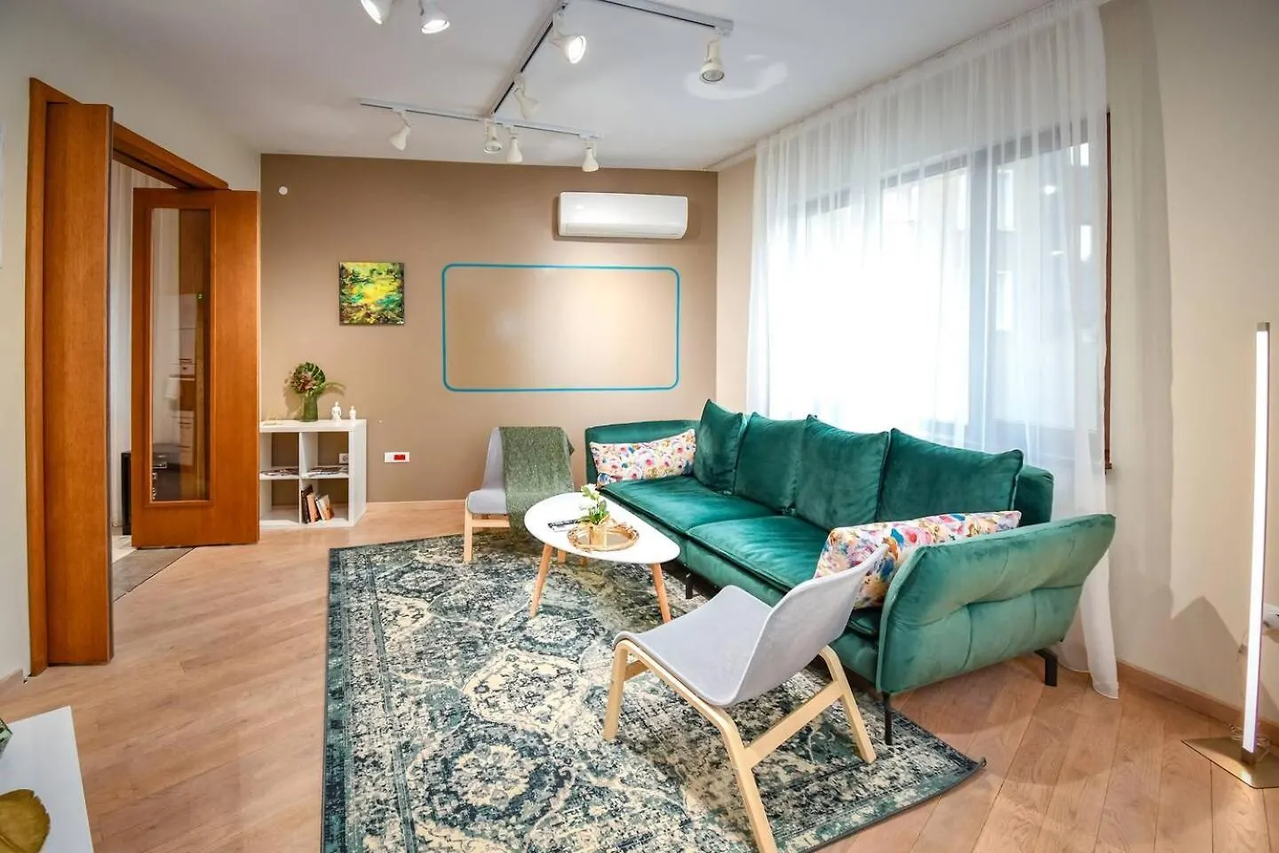 You Will This New Modern & Spacious Apt! location