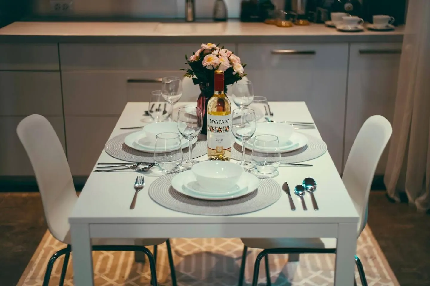 You Will This New Modern & Spacious Apt! Sofie 0*,